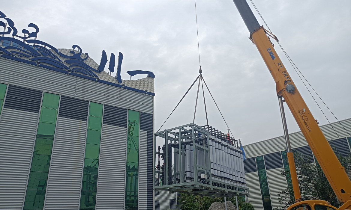 【川一股份】240T/H超濾設(shè)備+2套108T/H反滲透設(shè)備裝車(chē)發(fā)往河北保定市